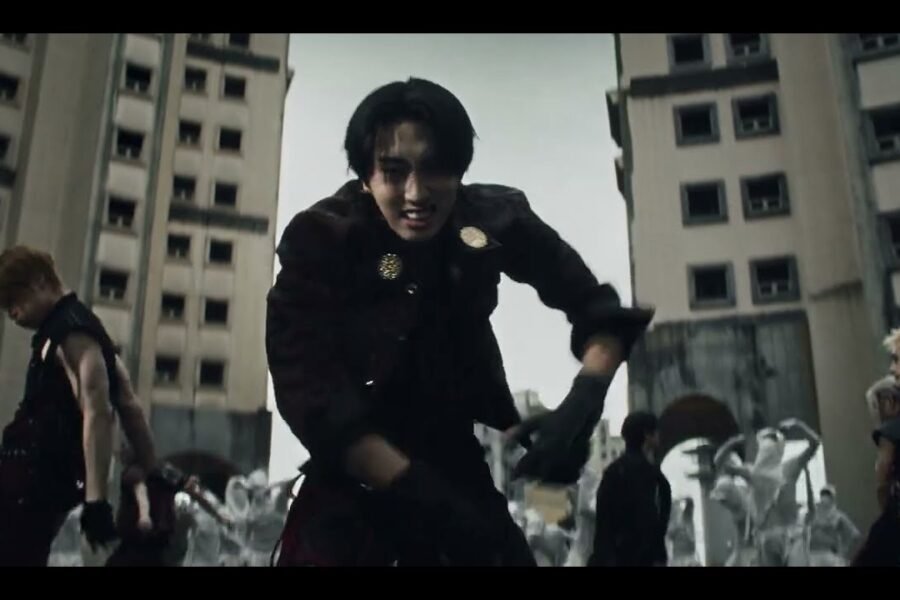 Stray Kids no clipe de RUN IT